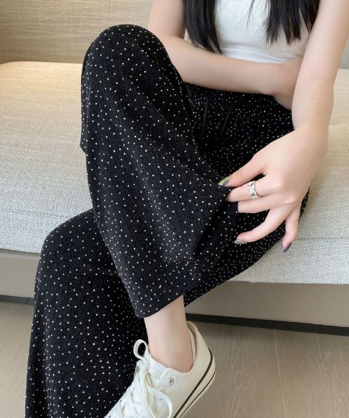 Diosfront（ディオスフロント）の「ラインストーンストレートセミワイドパンツ（その他パンツ・レディース・グレー/ブラック・FREE）」の19枚目の写真