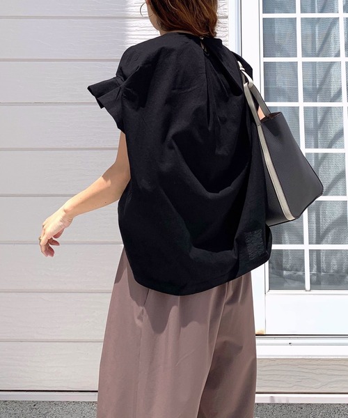 Q（キュー）の「ドライタッチコットン袖タックTシャツ（Tシャツ/カットソー・レディース・ブラック/ブルー/ホワイト・MEDIUM）」の12枚目の写真