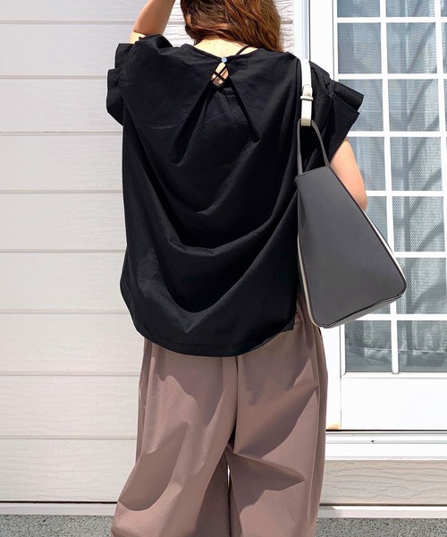 Q（キュー）の「ドライタッチコットン袖タックTシャツ（Tシャツ/カットソー・レディース・ブラック/ブルー/ホワイト・MEDIUM）」の13枚目の写真