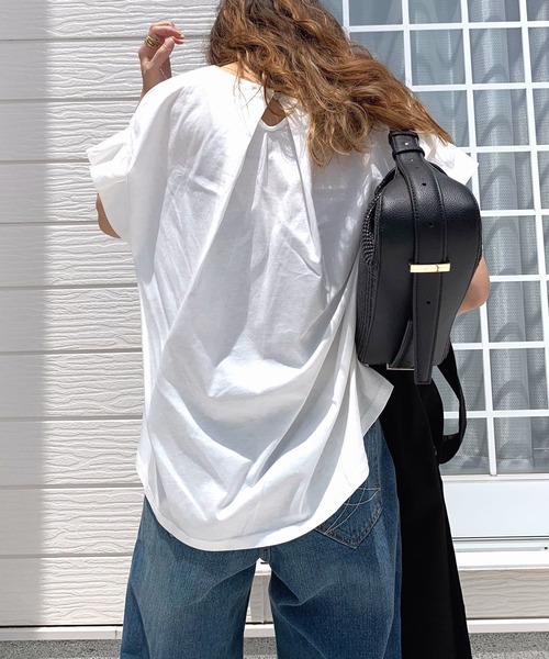 Q（キュー）の「ドライタッチコットン袖タックTシャツ（Tシャツ/カットソー・レディース・ブラック/ブルー/ホワイト・MEDIUM）」の16枚目の写真