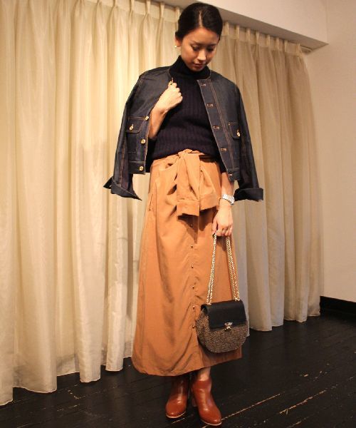 CROON A SONG（クルーンアソング）の「サンドウォッシュモダールシャツワンピース（ワンピース・レディース・カーキ/キャメル/レッド・FREE）」の17枚目の写真