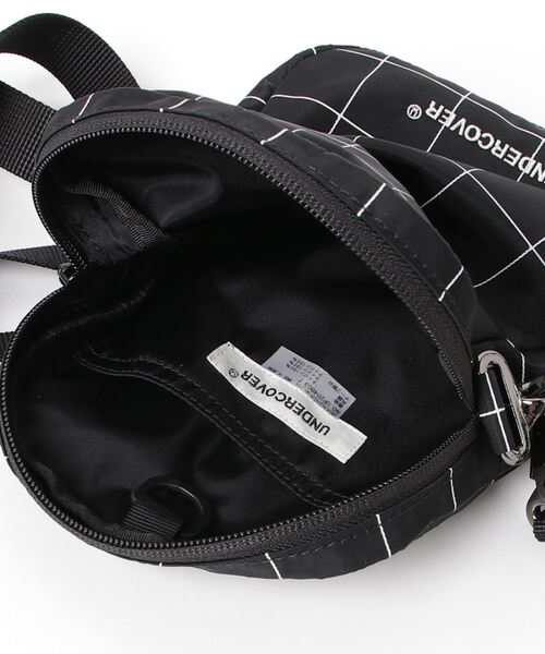 UNDERCOVER ブラック ショルダーバッグ 24SS】 UNDERCOVER アンダーカバー ネームコラージュNyタスラン