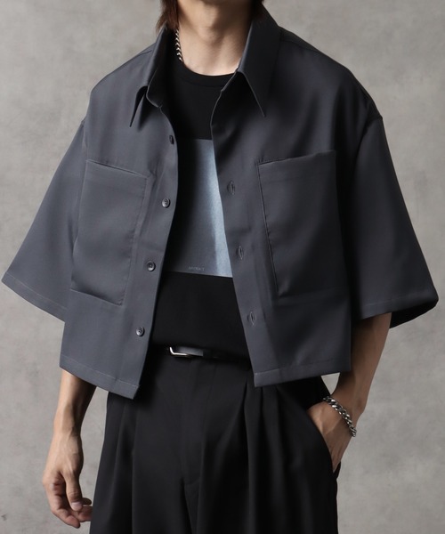 welise(ウェライズ)の「【welise/ウェライズ】リッチドレープスムース ハーフスリーブ ダブルポケット ショート丈 シャツ(シャツ/ブラウス・メンズ・ホワイト/ダークグレー/ブラック/チャコールグレー/ダークブルー/ワイン/サックスブルー・M/L/S)」の4枚目の写真