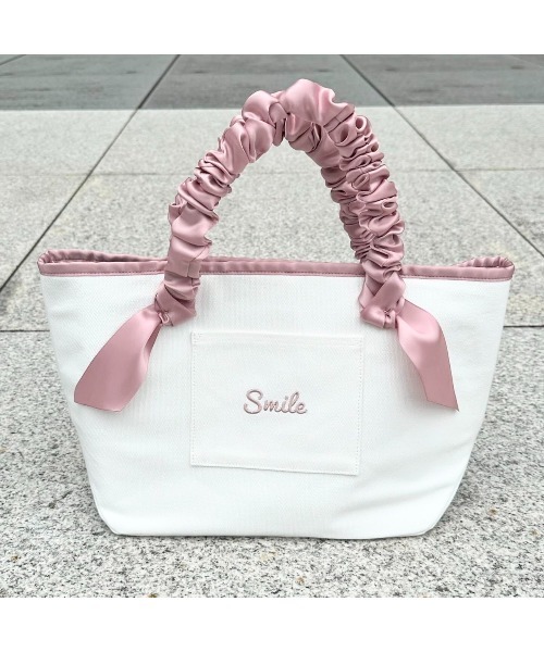 LA BAGAGERIE（ラバガジェリー）の「【インスタグラマー Chiyoさん×LA BAGAGERIE】ギャザーリボンハンドルトート（トートバッグ・レディース・ブラック/パープル/ピンクベージュ・FREE）」の8枚目の写真