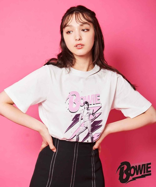 31 Sons de mode(トランテアン ソン ドゥ モード)の「【DAVID BOWIE】サンダーロゴTシャツ(Tシャツ/カットソー・レディース・オフホワイト/チャコールグレー・36/フリー)」の1枚目の写真