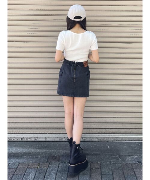 MURUA（ムルーア）の「ホックデザインハーフスリーブニット（ニット/セーター・レディース・ホワイト/レッド/ブラック・FREE）」の22枚目の写真