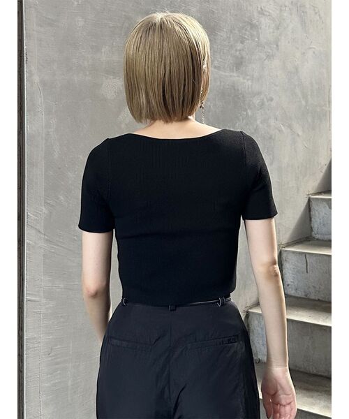 MURUA（ムルーア）の「ホックデザインハーフスリーブニット（ニット/セーター・レディース・ホワイト/レッド/ブラック・FREE）」の20枚目の写真