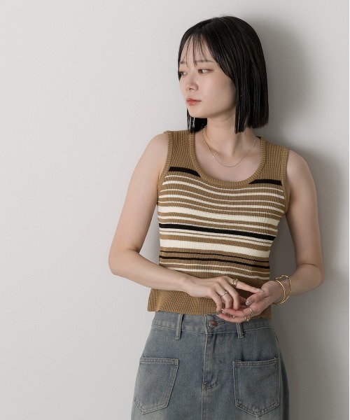 ad thie(アドティエ)の「マルチボーダーノースリーブニットトップス(Tシャツ/カットソー・レディース・ブラウン/オフホワイト/カーキ/ブラック・FREE)」の17枚目の写真