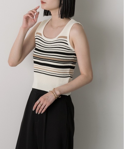 ad thie(アドティエ)の「マルチボーダーノースリーブニットトップス(Tシャツ/カットソー・レディース・ブラウン/オフホワイト/カーキ/ブラック・FREE)」の9枚目の写真
