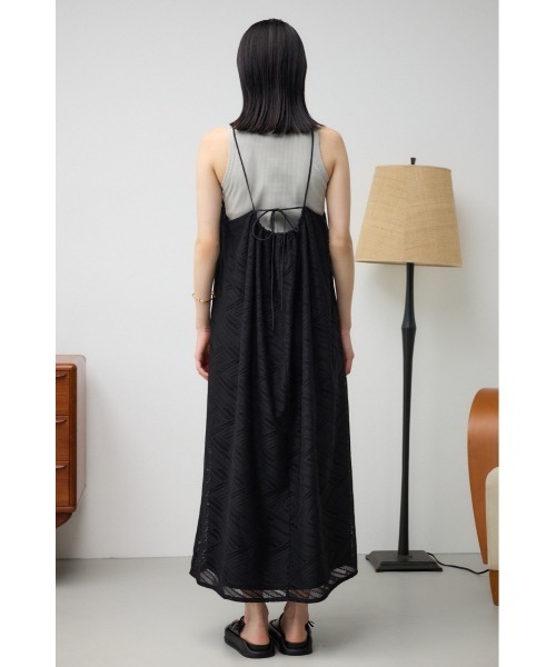 AZUL by moussy（アズールバイマウジー）の「レースホルターネックキャミワンピース（ワンピース・レディース・ダークブラウン/ブラック/アイボリー・FREE）」の19枚目の写真