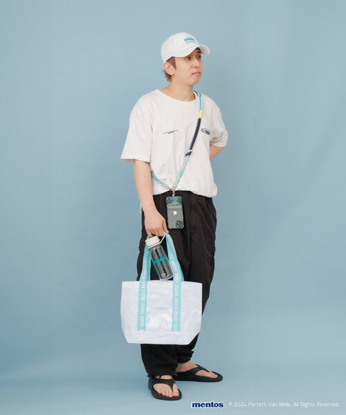 BIRTHDAY BAR（バースデイバー）の「【mentos　メントス】レジャートートバッグ（トートバッグ・レディース・パープル/ブルー・0）」の17枚目の写真