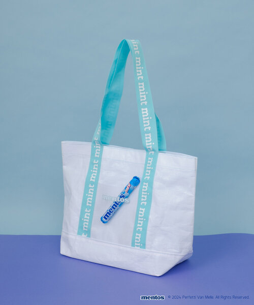 BIRTHDAY BAR（バースデイバー）の「【mentos　メントス】レジャートートバッグ（トートバッグ・レディース・パープル/ブルー・0）」の14枚目の写真