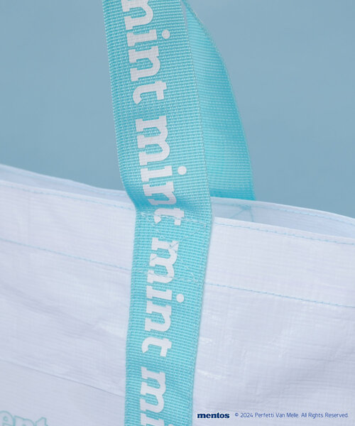 BIRTHDAY BAR（バースデイバー）の「【mentos　メントス】レジャートートバッグ（トートバッグ・レディース・パープル/ブルー・0）」の6枚目の写真