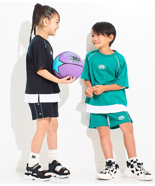 ANAP kids（アナップキッズ）の「カラーパイピングサイドボタンハーフパンツ【別売りSETUP（その他パンツ・キッズ・ブラック/ライトグレー/グリーン・110cm/120cm/130cm）」の12枚目の写真