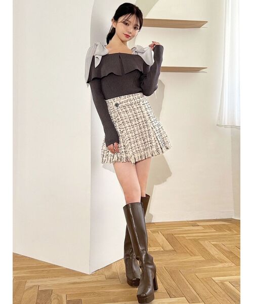 RESEXXY（リゼクシー）の「ボリュームリボンニットトップス（ニット/セーター・レディース・アイボリー/ブラック/チャコールグレー・FREE）」の6枚目の写真