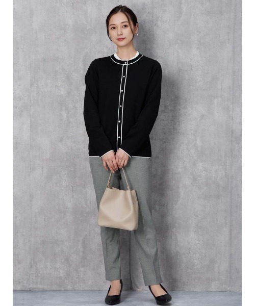 Perfect Suit FActory（パーフェクトスーツファクトリー）の「【洗える】ウール混　配色ニットカーディガン　ブラック/オフホワイト/ブラウン（カーディガン/ボレロ・レディース・ブラック/オフホワイト/ブラウン・S/M/L）」の13枚目の写真