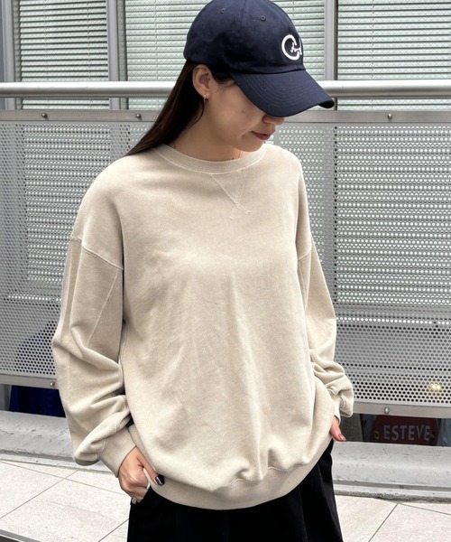 COLONY 2139（コロニートゥーワンスリーナイン）の「製品染め裏毛プルオーバー（スウェット・レディース・チャコールグレー/ベージュ/ネイビー/ライトグレー・FREE）」の3枚目の写真