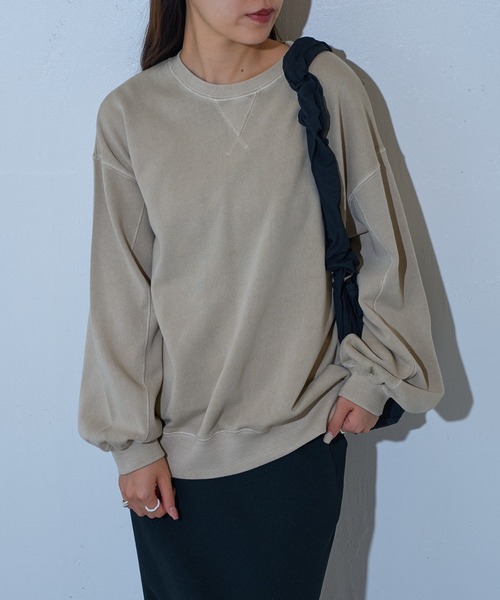 COLONY 2139（コロニートゥーワンスリーナイン）の「製品染め裏毛プルオーバー（スウェット・レディース・チャコールグレー/ベージュ/ネイビー/ライトグレー・FREE）」の21枚目の写真