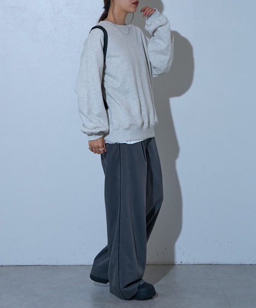 COLONY 2139（コロニートゥーワンスリーナイン）の「製品染め裏毛プルオーバー（スウェット・レディース・チャコールグレー/ベージュ/ネイビー/ライトグレー・FREE）」の19枚目の写真