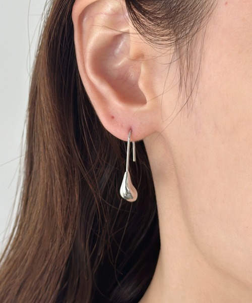 【関税・送料込】Self-Portrait パールボウドロップレットピアス Self-Portrait 日本未入荷 リボン×ドロップパールピアス