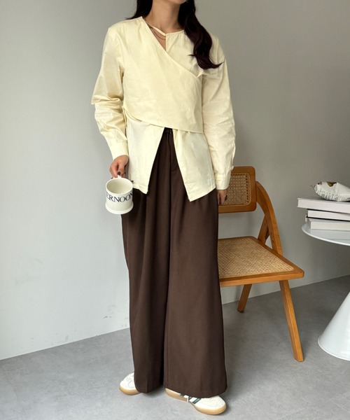 efill(エフィル)の「ウエスト 切り替え ブラウス シャツ(シャツ/ブラウス・レディース・ベージュ・FREE)」の10枚目の写真