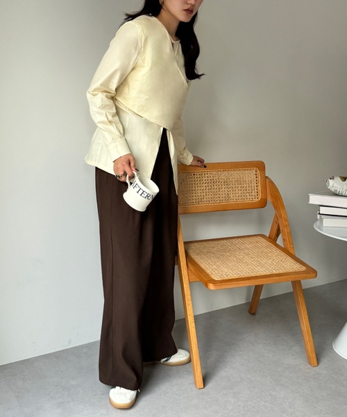 efill(エフィル)の「ウエスト 切り替え ブラウス シャツ(シャツ/ブラウス・レディース・ベージュ・FREE)」の11枚目の写真