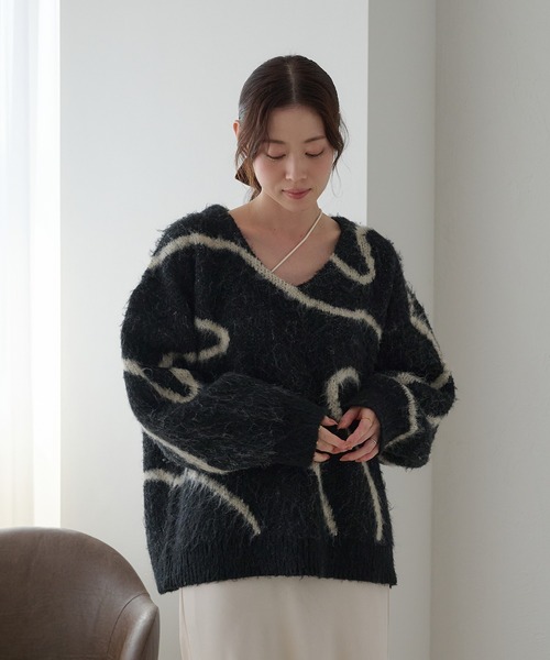 セール】Vネックニュアンスニット（ニット/セーター）｜raffime