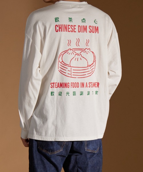 PAIRMANON STREET(ペアマノンストリート)の「【PAIRMANON STREET】【リンクコーデ】【大人サイズ】アソート プリント 長袖 Tシャツ(Tシャツ/カットソー・メンズ・パープル系その他/ホワイト系その他/ブラック系その他/ホワイト系その他4/ブラック系その他5/ブラック系その他3/ホワイト系その他2/ベージュ系その他/ベージュ系その他2/ホワイト系その他3・FREE)」の3枚目の写真