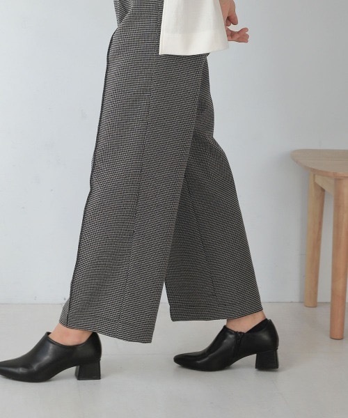 Bou Jeloud（ブージュルード）の「ツイードパイピングパンツ（スラックス・レディース・ブラック/モカ・38）」の5枚目の写真