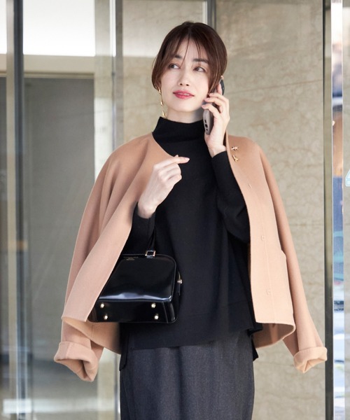 INED（イネド）の「【洗えるウール100％ニット】ハイネックプルオーバーニット「オーストラリアメリノウール」（ニット/セーター・レディース・サックスブルー/ブラック/オフホワイト/ブルー/サンドグレー/ラベンダー/イエロー・9号/11号）」の3枚目の写真