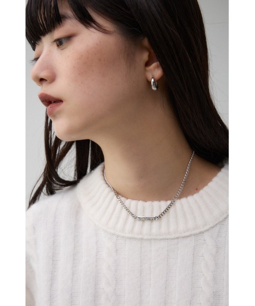 AZUL by moussy（アズールバイマウジー）の「ロゴバーネックレス（ネックレス・レディース・ゴールド系その他/シルバー・FREE）」の3枚目の写真