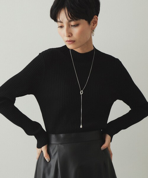 OPAQUE.CLIP(オペークドットクリップ)の「◆《5color/S-LLsize》もちもちハイネックリブニット【洗濯機洗い可】(ニット/セーター・レディース・ブラック/グレー系4/ブルー/ホワイト/ボルドー・36/38/40/42)」の2枚目の写真