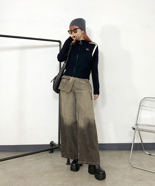non-hedge(ノンヘッジ)の「ロゴ刺繍リングジップショート丈ニットプルオーバー(ニット/セーター・レディース・カーキ/ブラック/オフホワイト/グレー/ベージュ・FREE)」の22枚目の写真