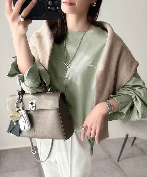 classicalelf(クラシカルエルフ)の「愛らしさを纏った。綿100%英字胸刺繍キャンディースリーブシルケットカットソー(長袖)(Tシャツ/カットソー・レディース・ホワイト/ライトグレー/グレイッシュベージュ/ブラック/グリーン/ブルー・MEDIUM/X-LARGE/SMALL/LARGE)」の5枚目の写真