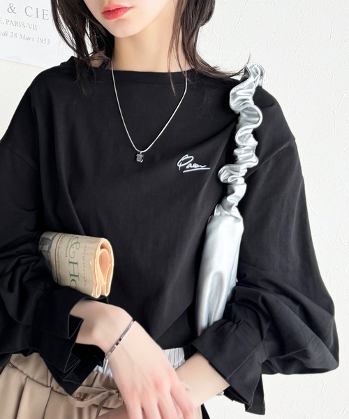 classicalelf(クラシカルエルフ)の「愛らしさを纏った。綿100%英字胸刺繍キャンディースリーブシルケットカットソー(長袖)(Tシャツ/カットソー・レディース・ホワイト/ライトグレー/グレイッシュベージュ/ブラック/グリーン/ブルー・MEDIUM/X-LARGE/SMALL/LARGE)」の9枚目の写真