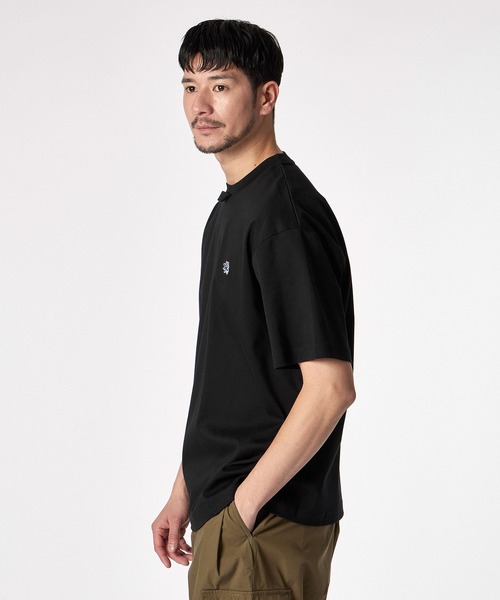 LANVIN en Bleu(ランバンオンブルー)の「【LANVIN en Bleu ESSENTIAL】CATINAT / ”マルグリット” Tシャツ(Tシャツ/カットソー・メンズ・ベージュ/ライトブルーグレー/ホワイト/ブラック・SMALL/MEDIUM/LARGE/X-LARGE/XX-LARGE)」の15枚目の写真