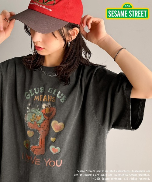 classicalelf(クラシカルエルフ)の「大人カジュアルにハマる。綿100%セサミキャラピグメント加工ビッグTシャツ(Tシャツ/カットソー・レディース・C/B/A・X-LARGE/SMALL/MEDIUM/LARGE)」の2枚目の写真