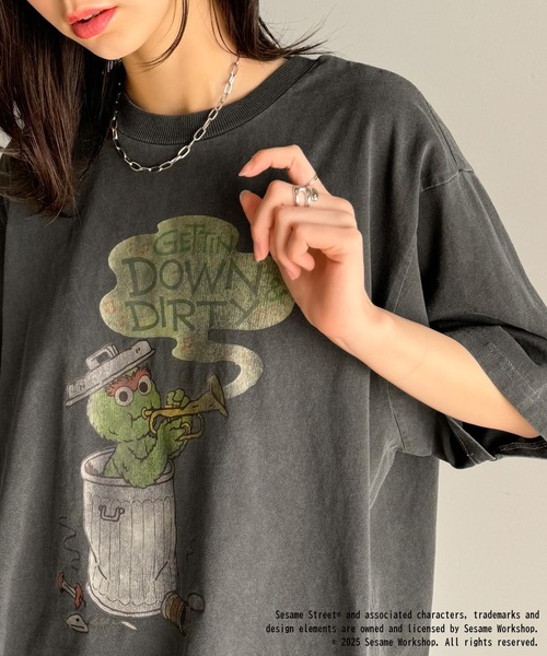 classicalelf(クラシカルエルフ)の「大人カジュアルにハマる。綿100%セサミキャラピグメント加工ビッグTシャツ(Tシャツ/カットソー・レディース・C/B/A・X-LARGE/SMALL/MEDIUM/LARGE)」の1枚目の写真