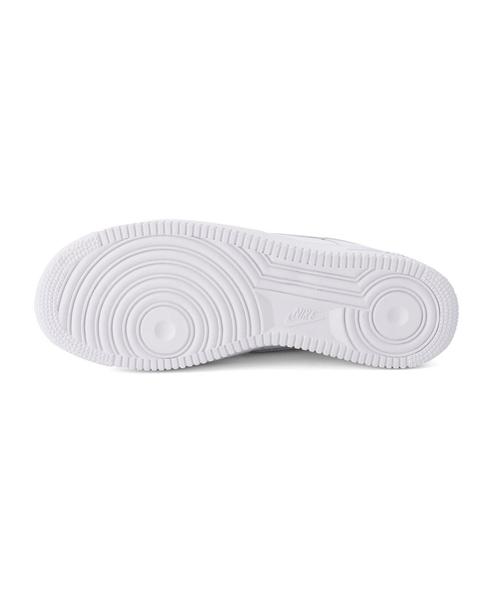 NIKE(ナイキ)の「<NIKE(ナイキ)> AIR FORCE 1/スニーカー(スニーカー・メンズ・ホワイト/ブラック・27cm/28cm/27.5cm/26.5cm)」の5枚目の写真