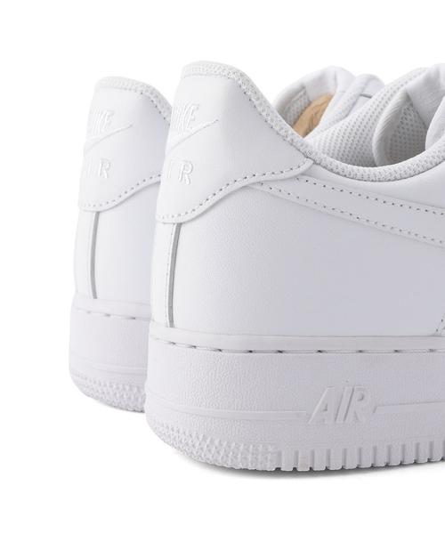 NIKE(ナイキ)の「<NIKE(ナイキ)> AIR FORCE 1/スニーカー(スニーカー・メンズ・ホワイト/ブラック・27cm/28cm/27.5cm/26.5cm)」の8枚目の写真