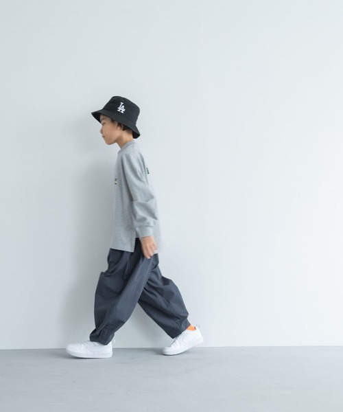 LOWRYS FARM（ローリーズファーム）の「タックバルーンパンツ　319793（その他パンツ・キッズ・チャコールグレー/ブラック/ブラック系その他/ピンク/オレンジ/ブルー・110cm/120cm/130cm/140cm/150cm）」の8枚目の写真