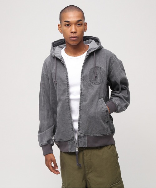 AVIREX(アヴィレックス)の「《直営店限定》DENIM SIGNATUR LOGO PARKA / デニム シグネチャーロゴ パーカー / AVIREX / アヴィレックス(パーカー・メンズ・ライトインディゴブルー/ブラック・MEDIUM/LARGE/X-LARGE/XX-LARGE)」の11枚目の写真