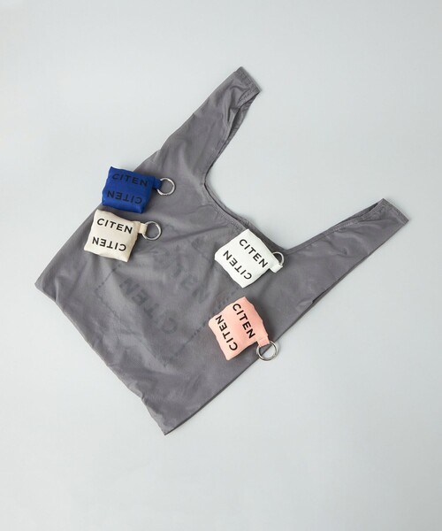 CITEN(シテン)の「<CITEN>CITENクッションチャームエコバッグM(エコバッグ/サブバッグ・レディース・ダークグレー/ベージュ/ライトブルー/ホワイト/オレンジ・FREE)」の8枚目の写真