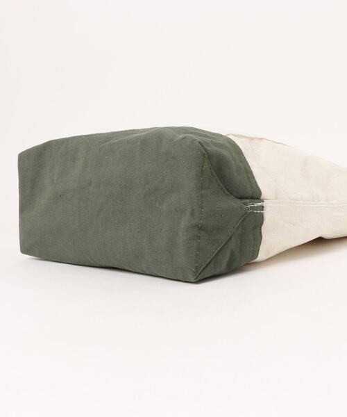 PUEBCO（プエブコ）の「LAMINATED FABRICxVINTAGE FABRIC BAG/40x35（ショルダーバッグ・メンズ・その他・ONE SIZE）」の2枚目の写真