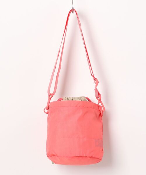 HUNTER(ハンター)の「トラベル リップストップ バケット(ボディバッグ/ウエストポーチ・レディース・ライトグリーン/ピンク/ライトブルー・ONE SIZE)」の4枚目の写真