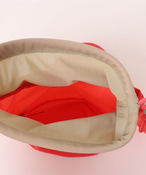 HUNTER(ハンター)の「トラベル リップストップ バケット(ボディバッグ/ウエストポーチ・レディース・ライトグリーン/ピンク/ライトブルー・ONE SIZE)」の6枚目の写真