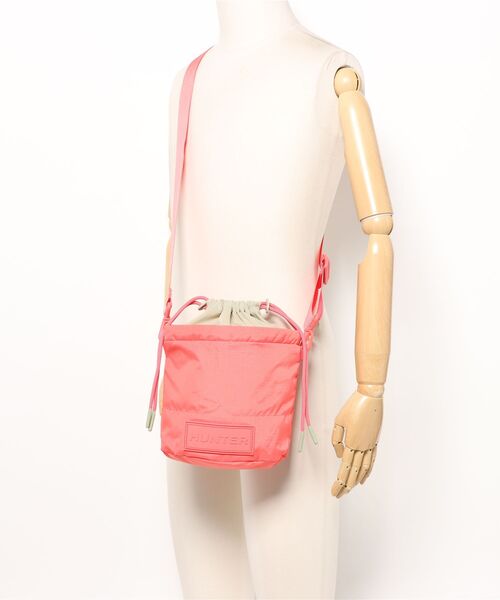 HUNTER(ハンター)の「トラベル リップストップ バケット(ボディバッグ/ウエストポーチ・レディース・ライトグリーン/ピンク/ライトブルー・ONE SIZE)」の16枚目の写真