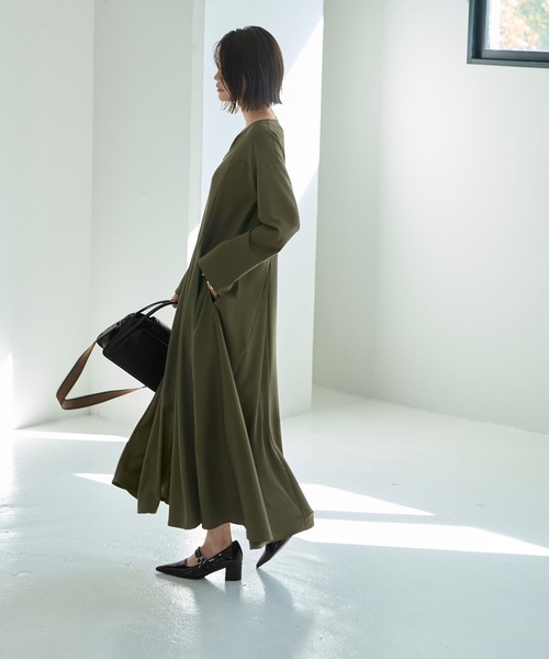 STYLE DELI(スタイルデリ)の「【LUXE】フロントファスナー微配色ワンピース(ワンピース・レディース・カーキ/ベージュ系その他・MEDIUM/SMALL)」の11枚目の写真