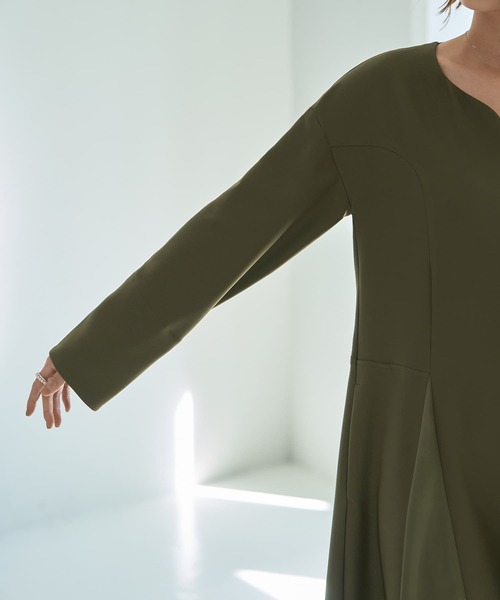 STYLE DELI(スタイルデリ)の「【LUXE】フロントファスナー微配色ワンピース(ワンピース・レディース・カーキ/ベージュ系その他・MEDIUM/SMALL)」の4枚目の写真