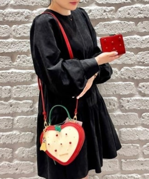 セール】『白雪姫』コレクション ハート型ショルダーバッグ